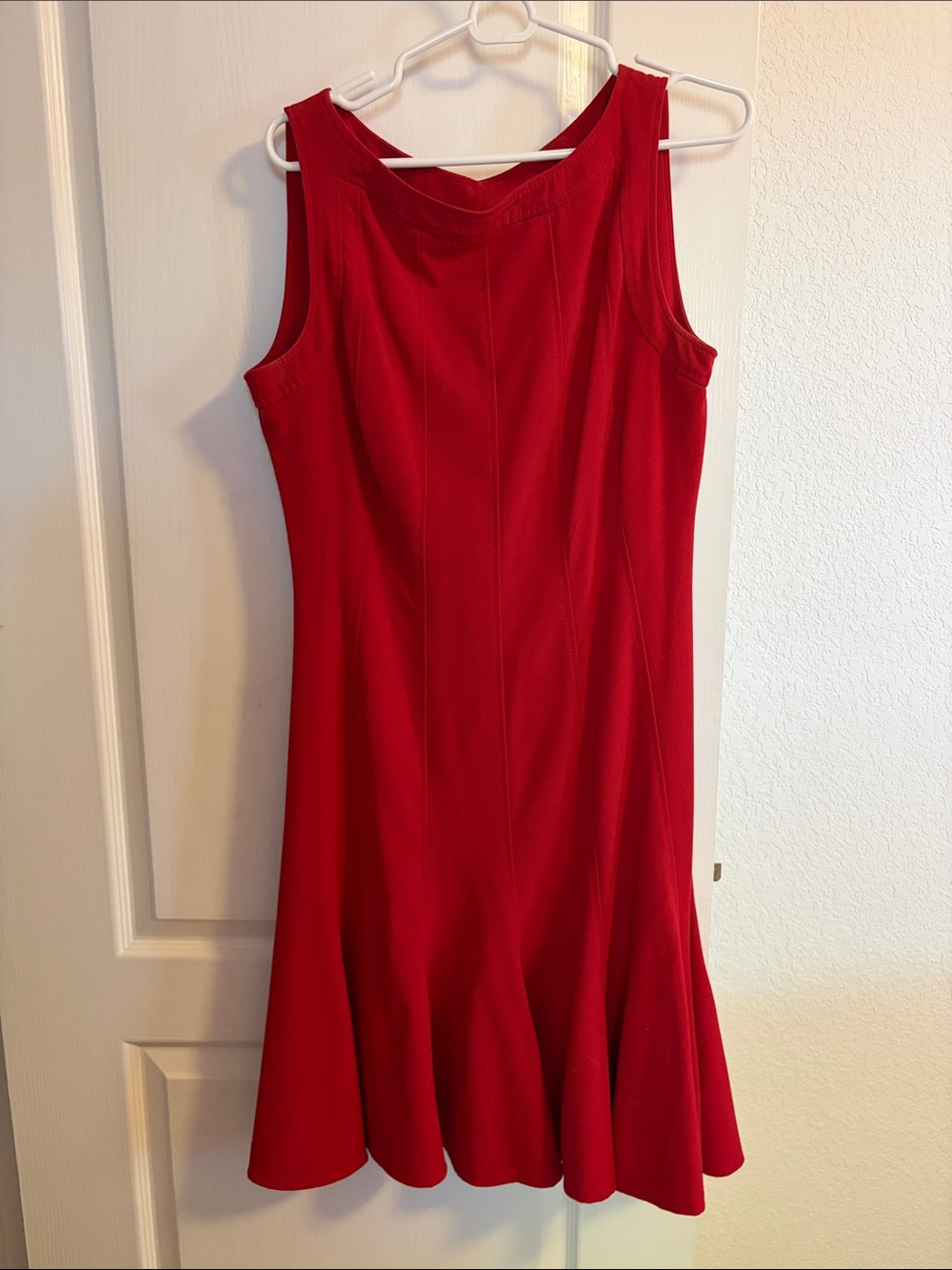 Sandra Darren Vibrant Red Sleeveless Midi Dress